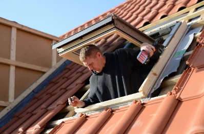 Pose de fenêtres de toit Velux à Carbay